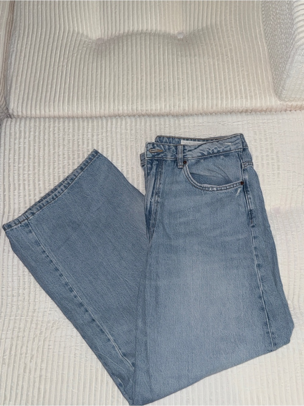 Zara Mid Rise Wide Leg Jeans Pants